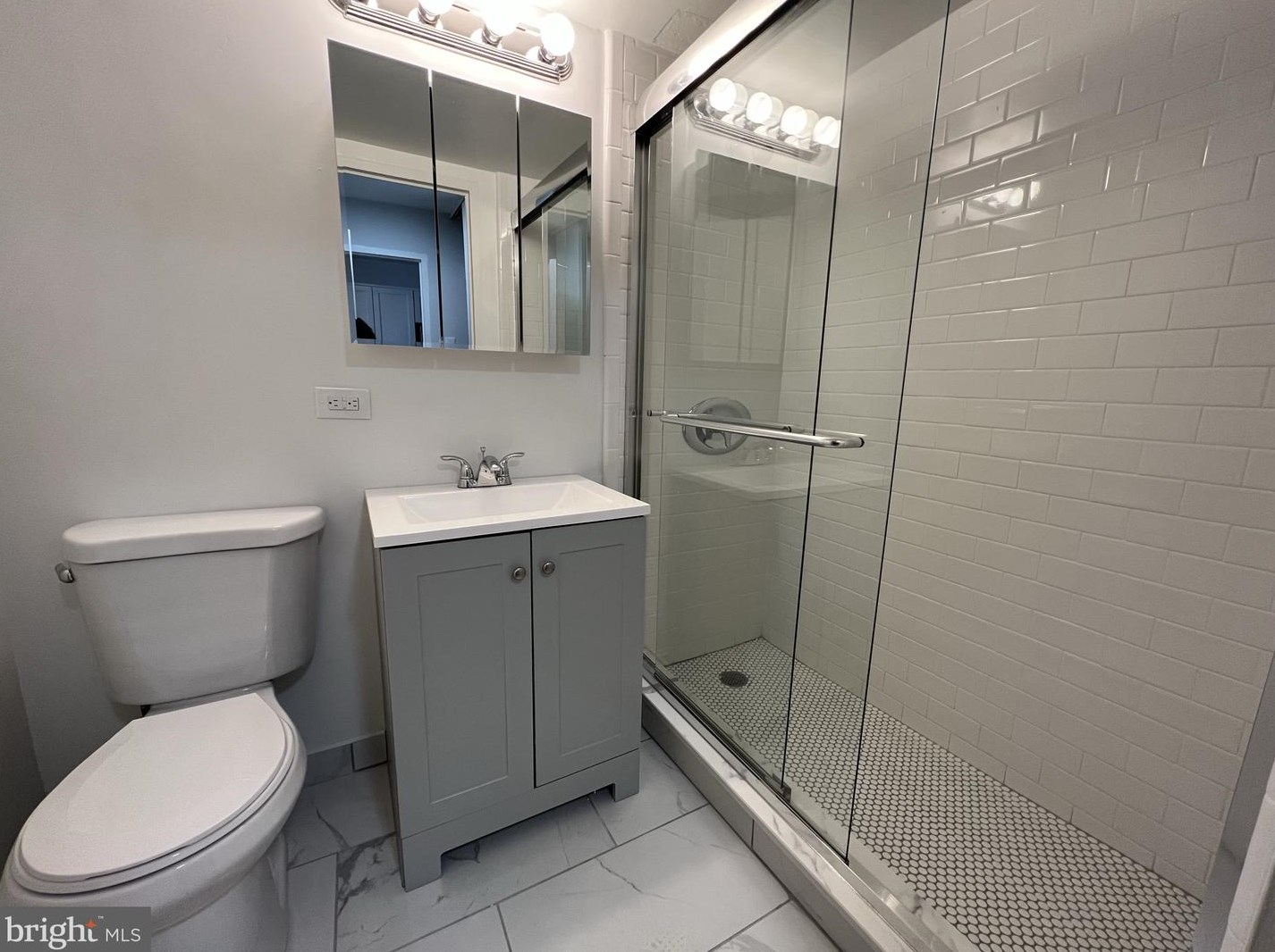 604 S Washington Square #201, Philadelphia, PA 19106