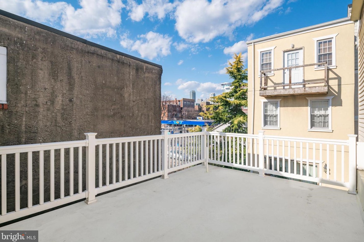1347 Christian St, Philadelphia, PA 19147