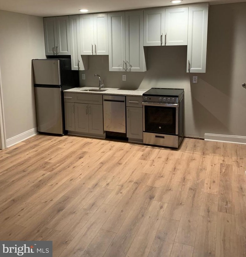 2311 Spruce St #306, Philadelphia, PA 19103