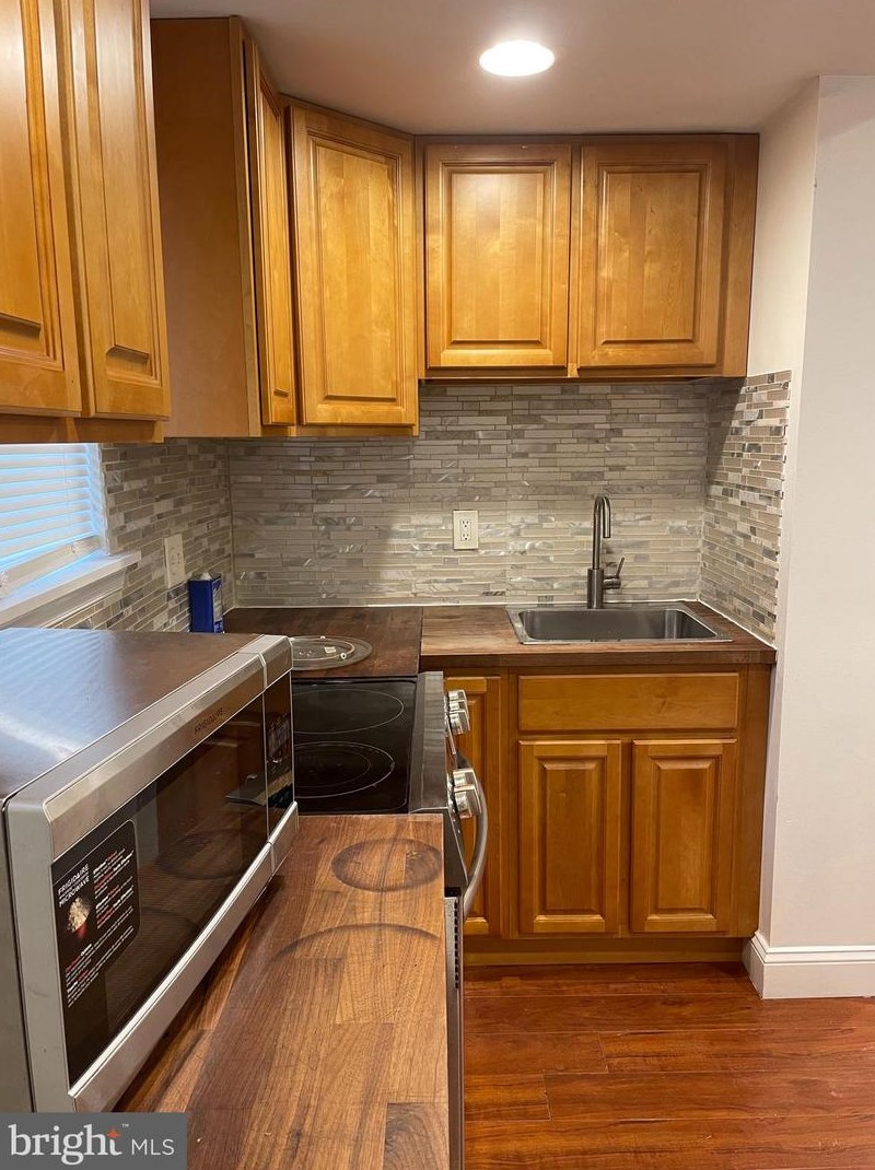 2627 Somerset St, Philadelphia PA  19132-2522 exterior