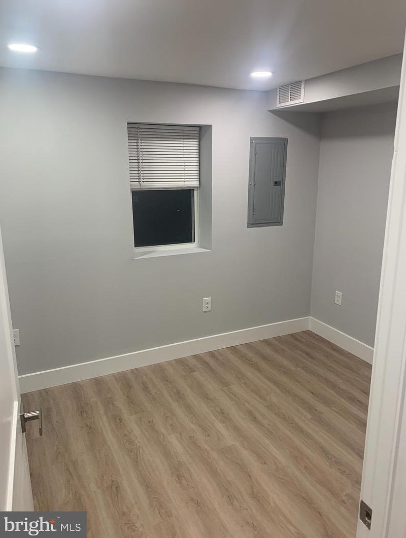 12 E Silver St #2, Philadelphia, PA 19134