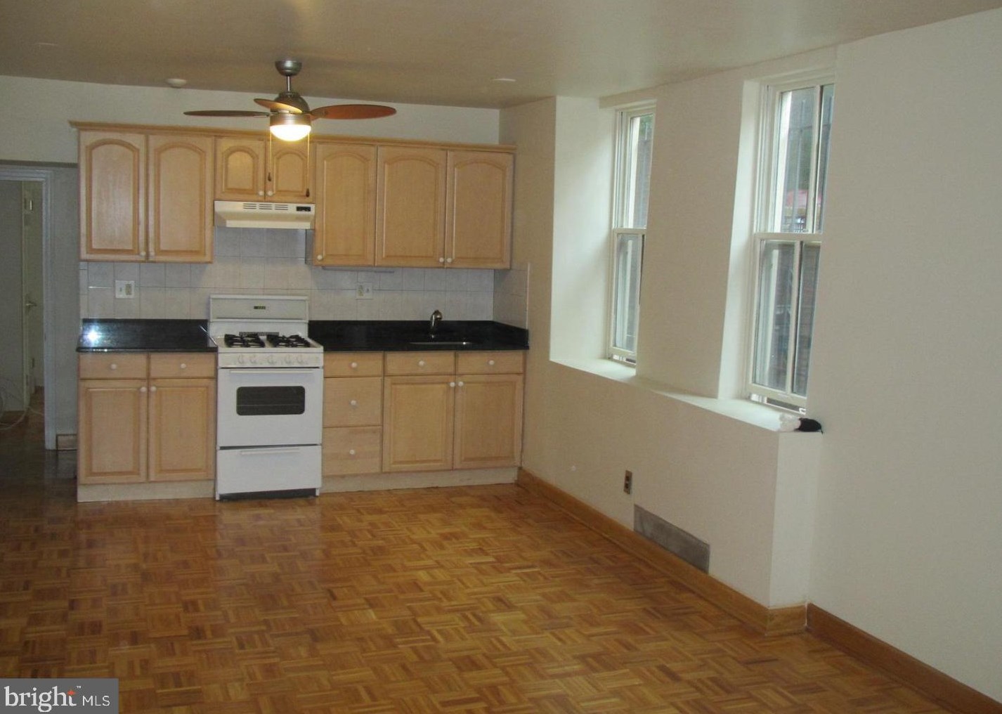 1220 Pine St #1st Floor, Philadelphia, PA 19107