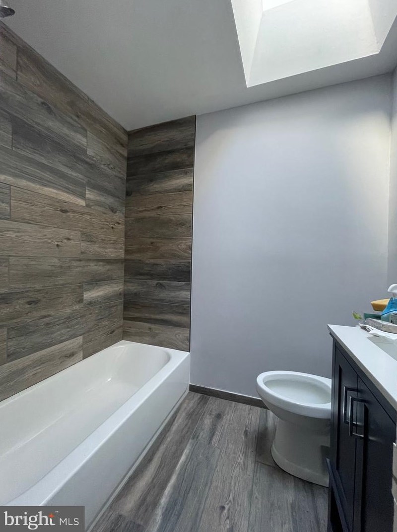 3915 Lankenau Ave #2, Philadelphia, PA 19131