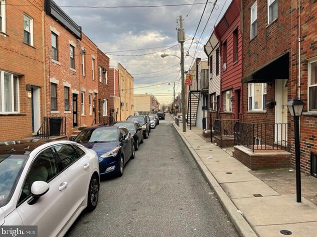 321 Tree St, Philadelphia, PA 19148-3310