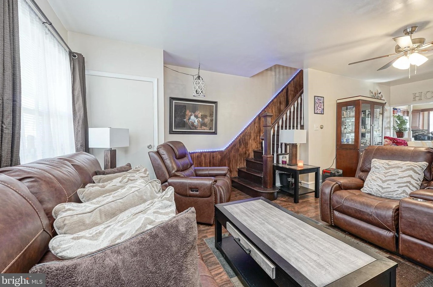 6327 Glenloch St, Philadelphia PA  19135-3203 exterior