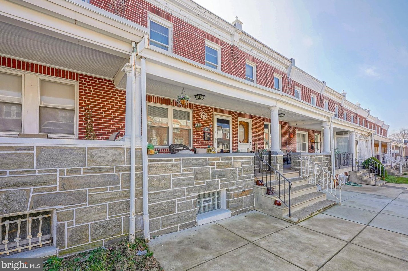 6327 Glenloch St, Philadelphia PA  19135-3203 exterior