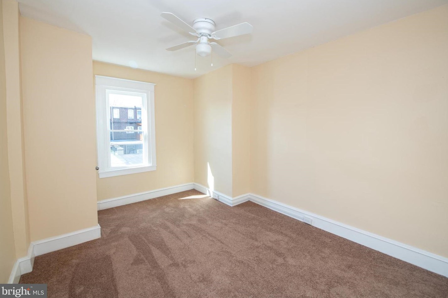 1138 Sanger St, Philadelphia PA  19124-1131 exterior