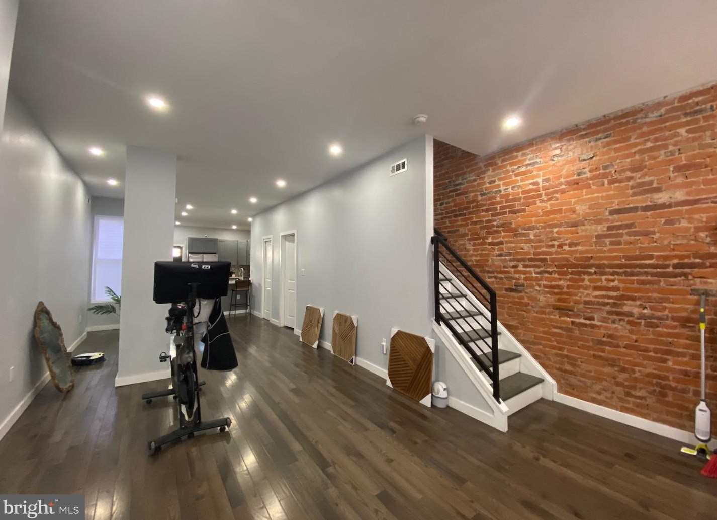 5233 Jefferson St, Philadelphia PA  19131-3603 exterior