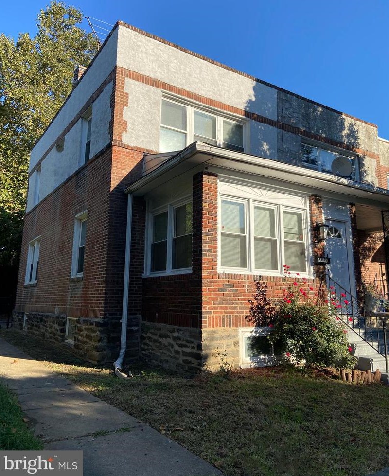 7115 Theodore St, Philadelphia, PA 19142