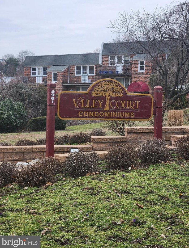 6901-29 Valley Ave, Philadelphia PA  19128 exterior