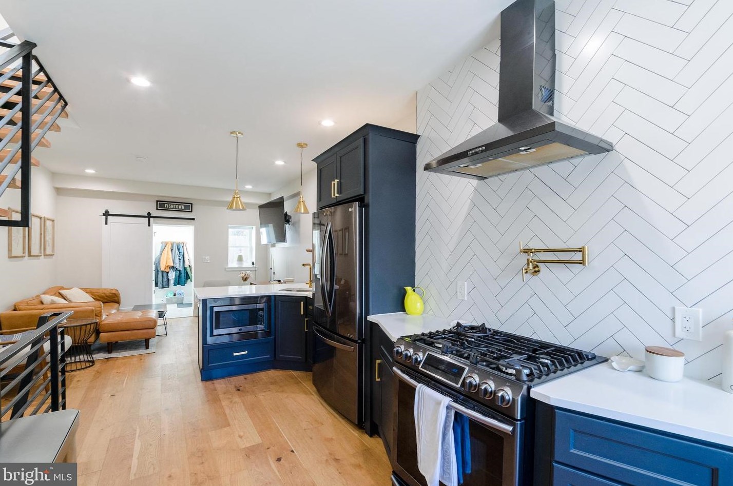 2325 E Fletcher St, Philadelphia, PA 19125