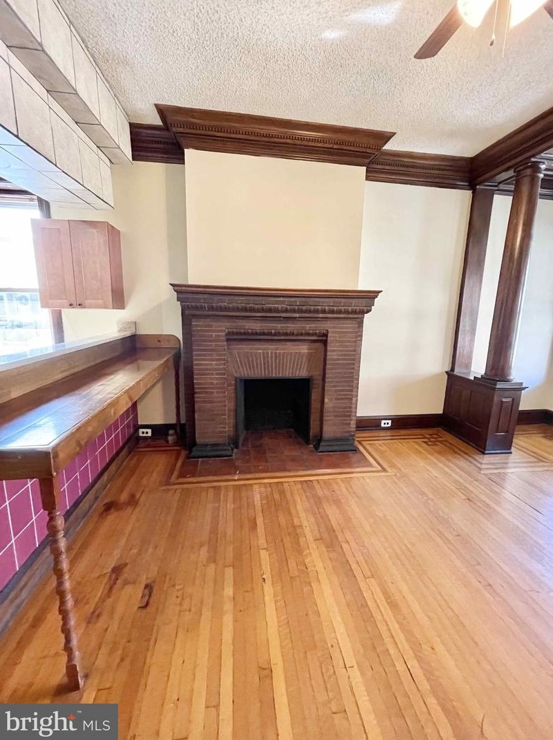 4036 Spring Garden St, Philadelphia PA  19104-2275 exterior