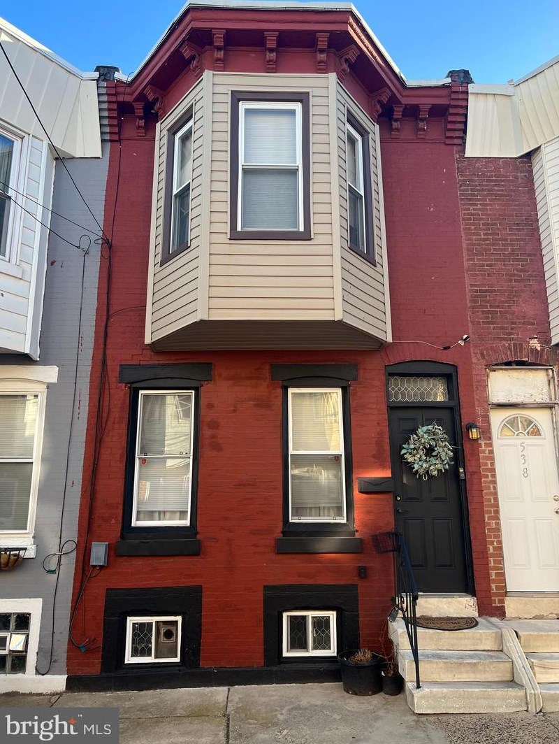 536 Turner St, Philadelphia, PA 19122-2931