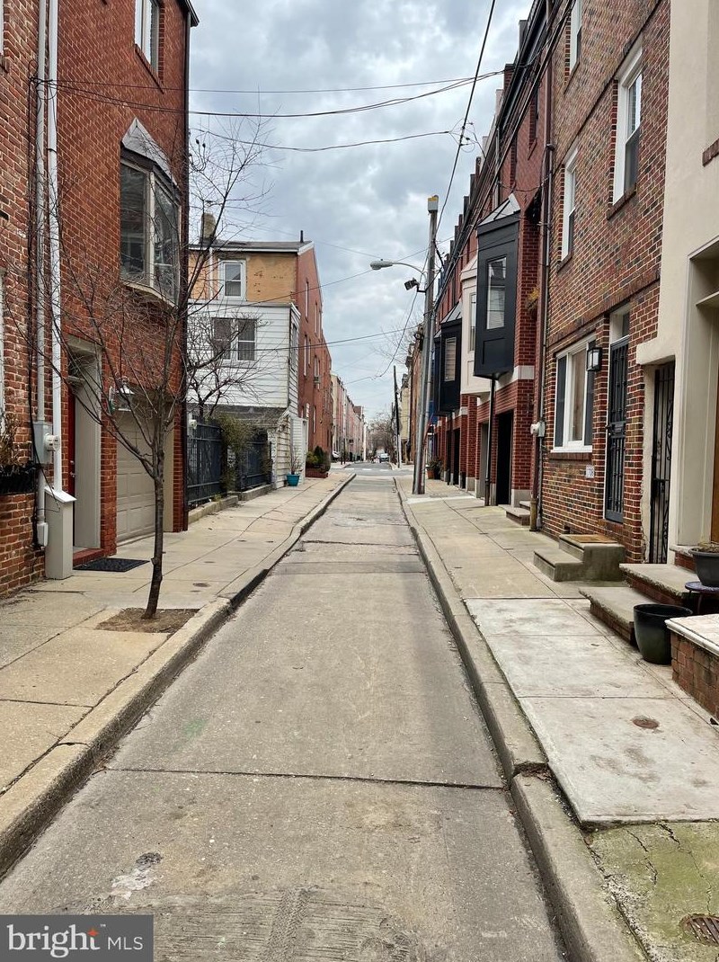 1711 Rodman St, Philadelphia PA  19146-1526 exterior