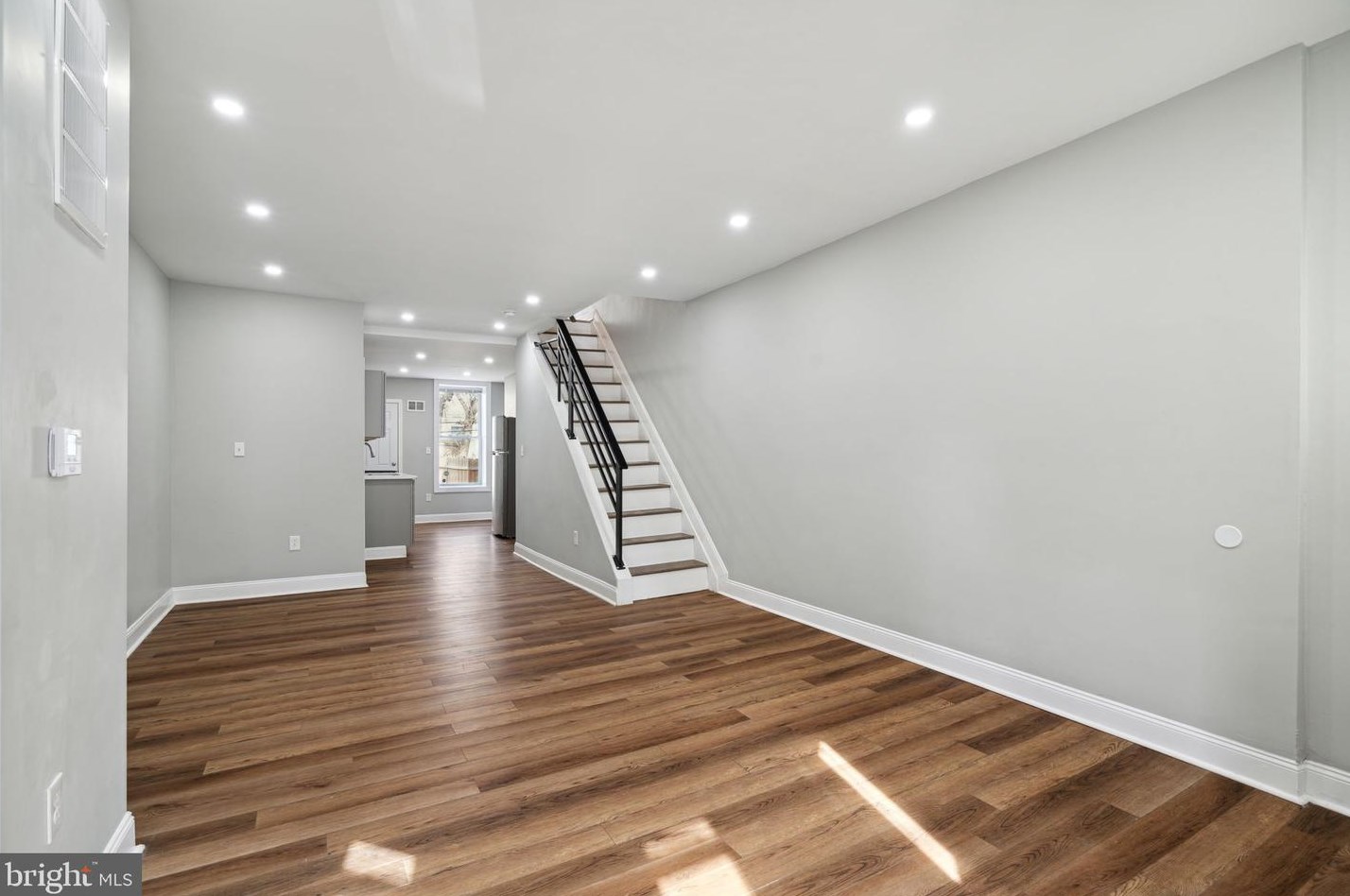 37 Collom St, Philadelphia, PA 19144-2318