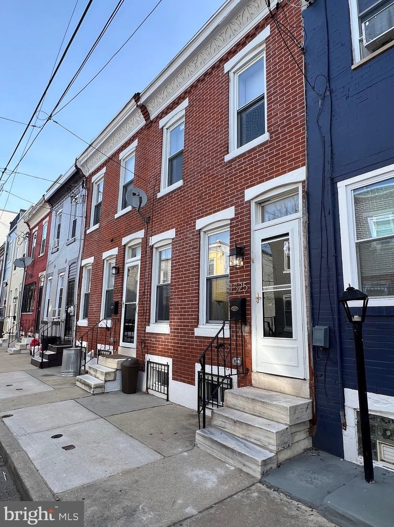 1525 S Opal St, Philadelphia, PA 19146