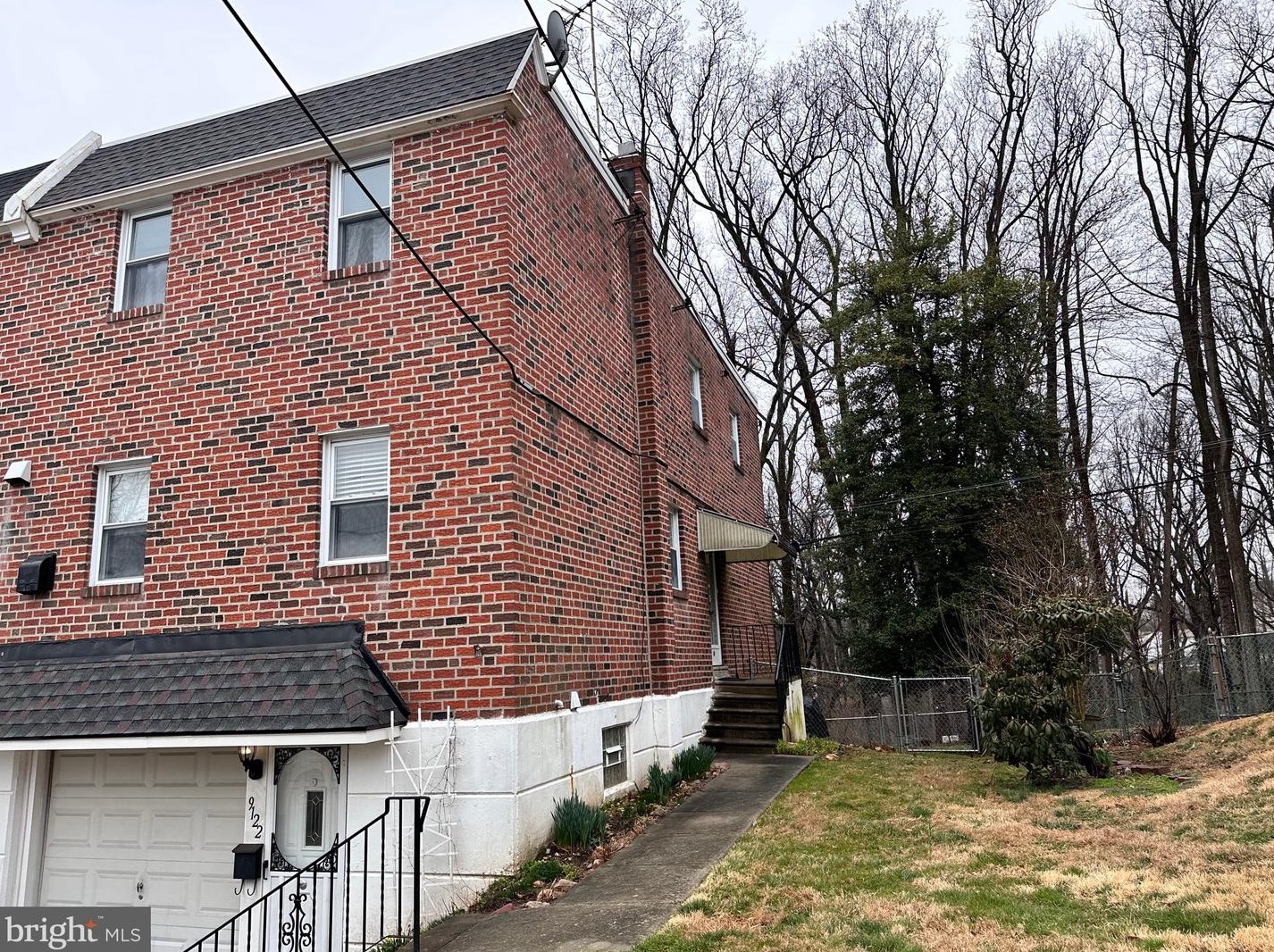 9122 Springview Rd, Philadelphia, PA 19115-2816