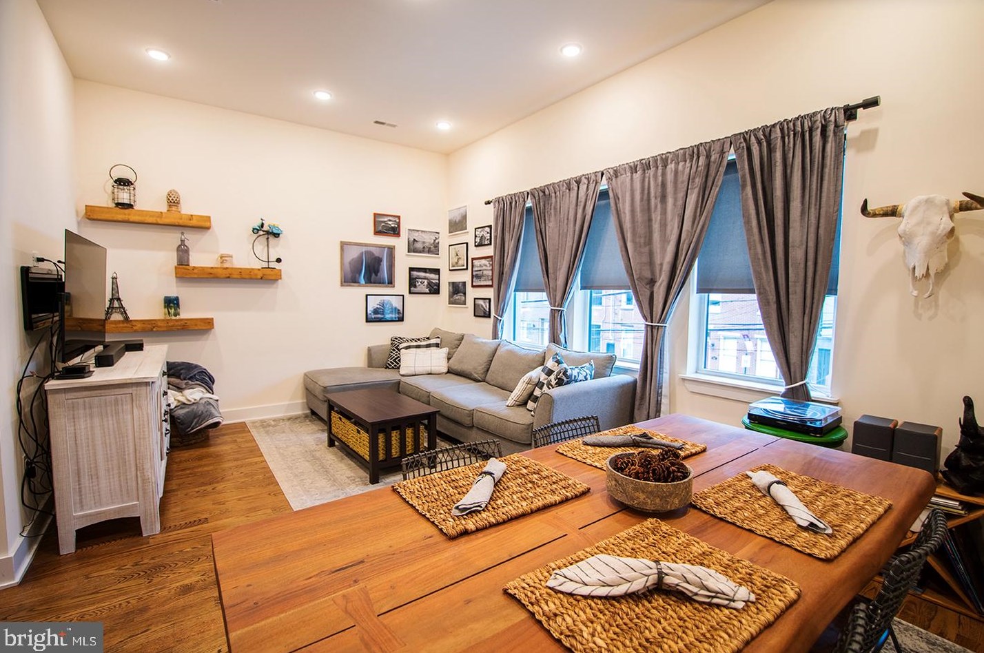 959 Shackamaxon St #unit 3, Philadelphia, PA 19125