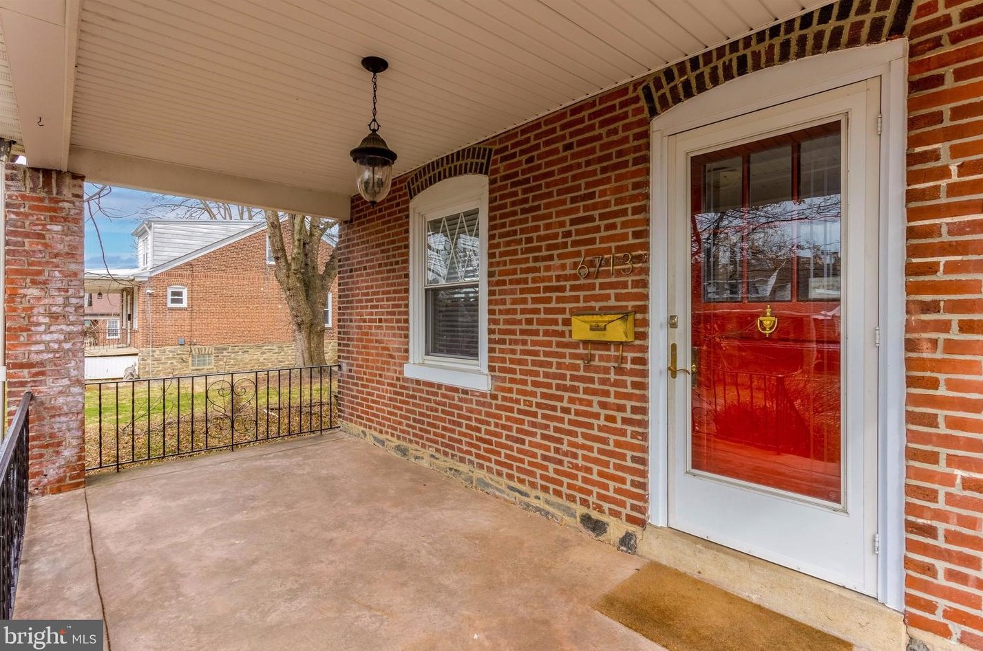 6713 Mitchell St, Philadelphia, PA 19128