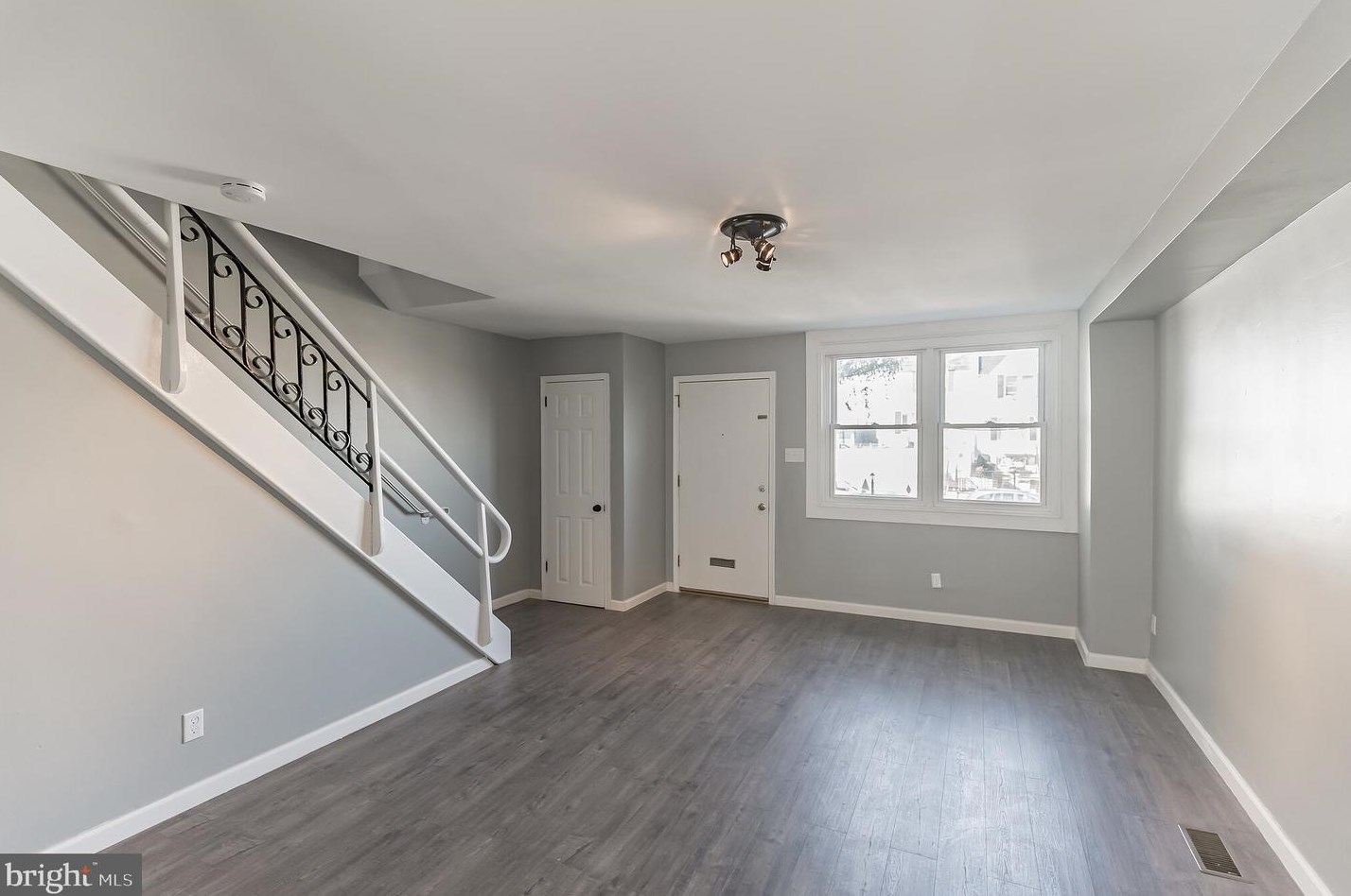 4419 Malta St, Philadelphia, PA 19124-3819