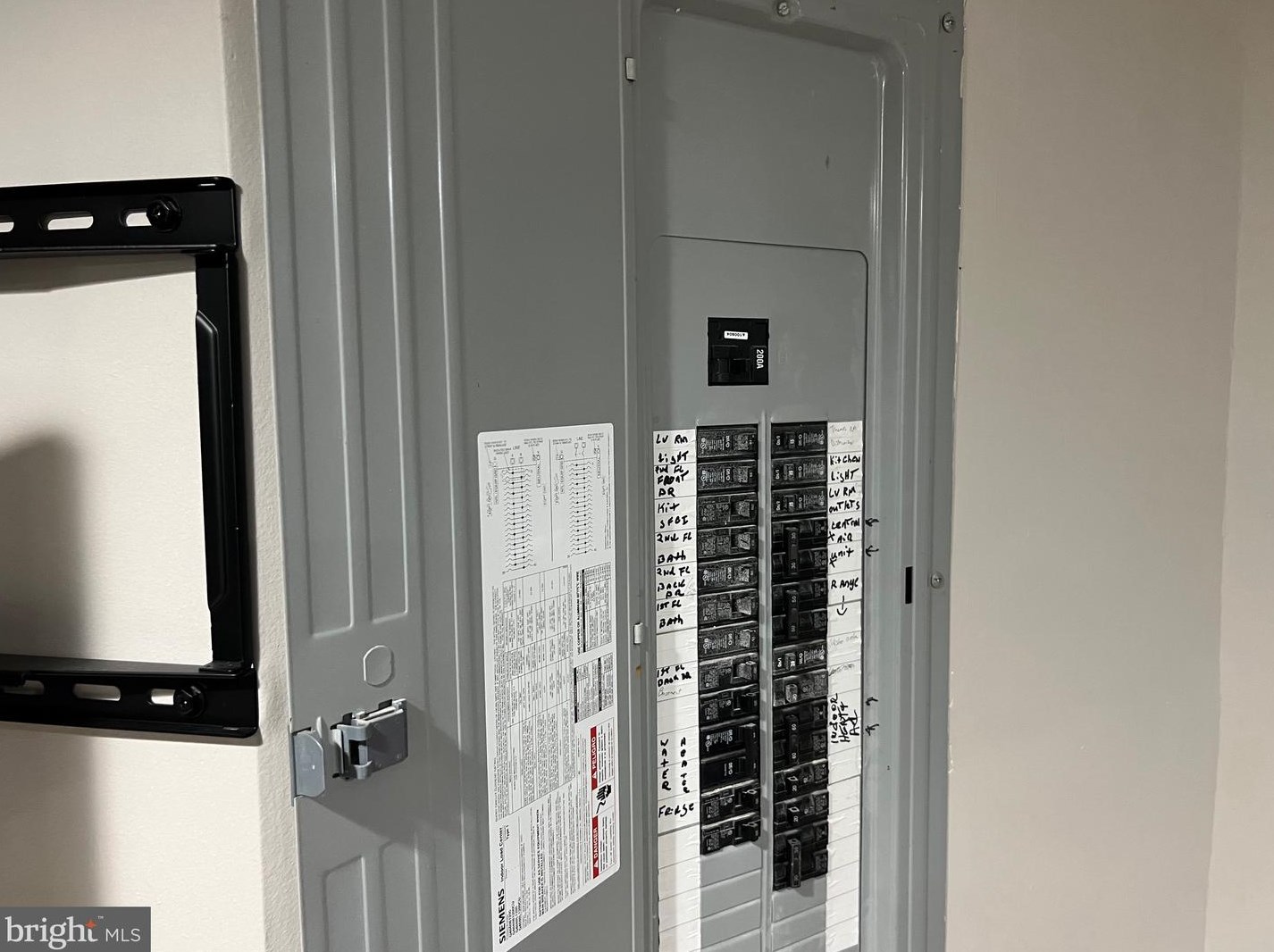 1613 Page St, Philadelphia PA  19121-2319 exterior