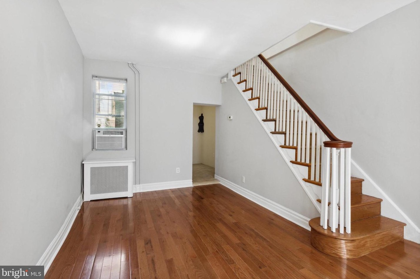 627 Flora St, Philadelphia PA  19125-3406 exterior