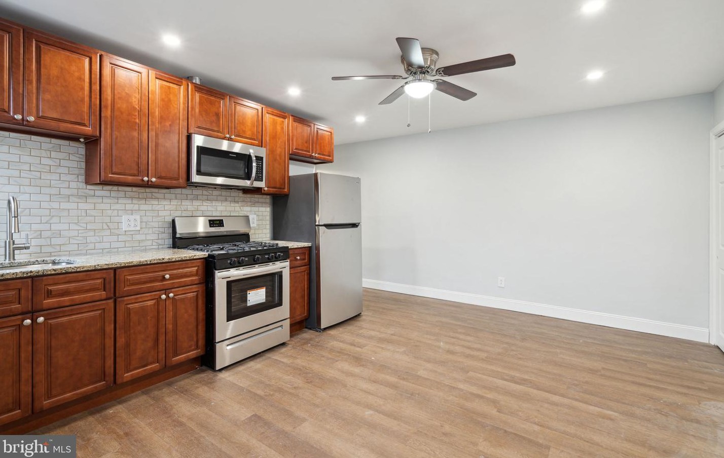 7051 Torresdale Ave, Philadelphia, PA 19135