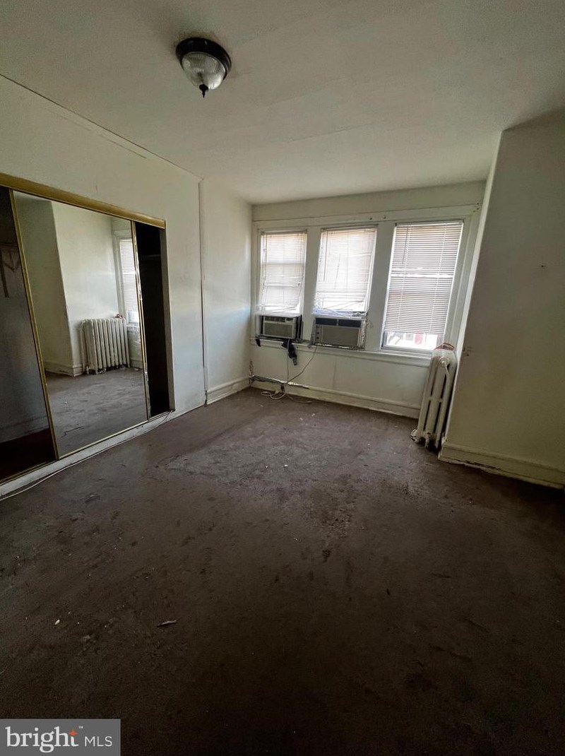 5724 Hunter St, Philadelphia PA 19131-3422 exterior