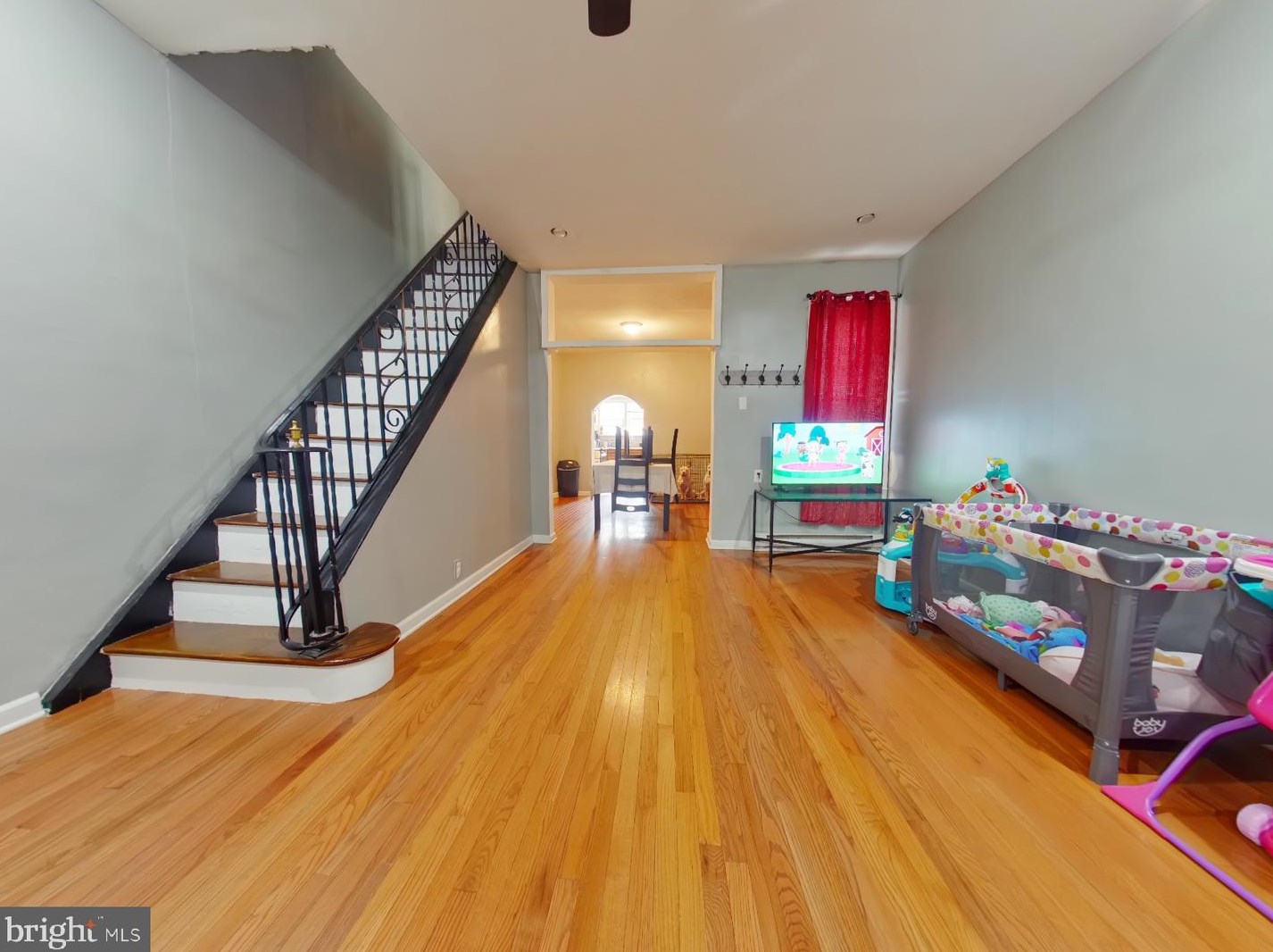 3827 7th St, Philadelphia, PA 19148-0053