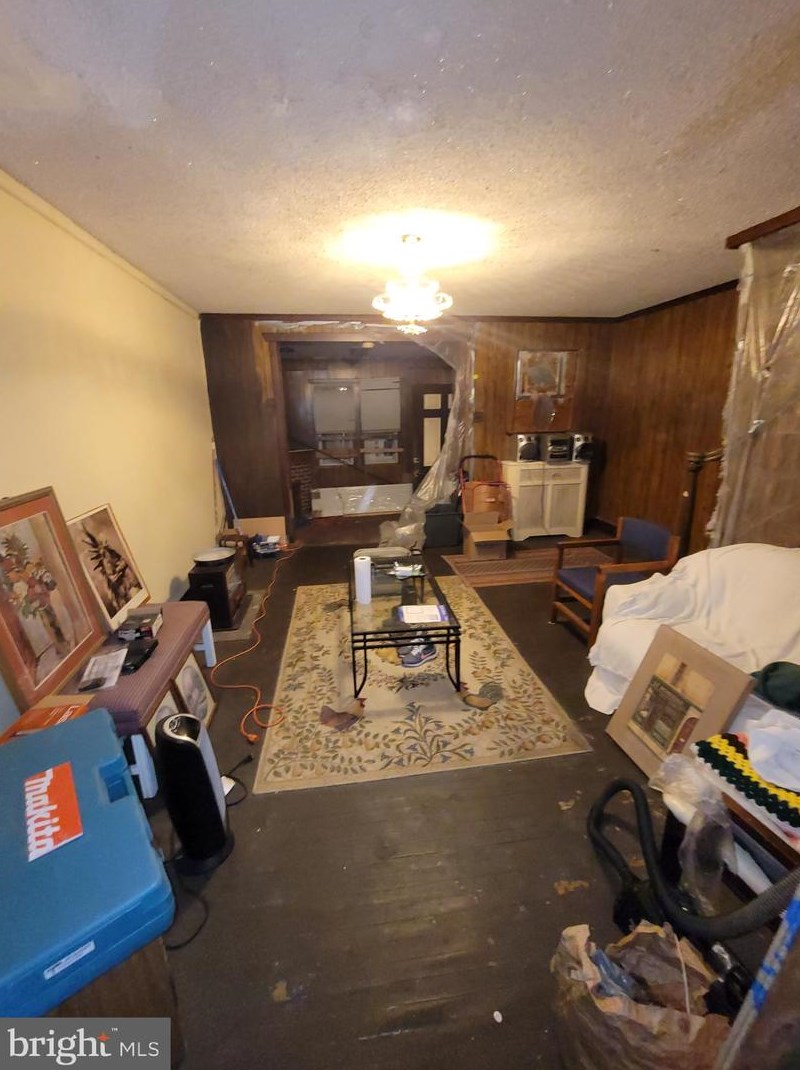 1720 Scattergood St, Philadelphia, PA 19124-1235