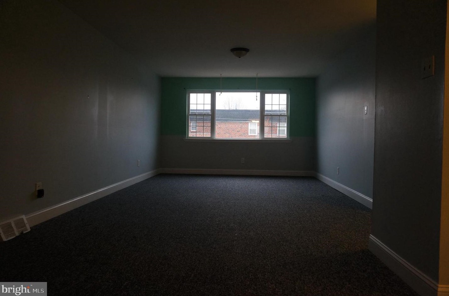 8931 Alton St #2, Philadelphia, PA 19115
