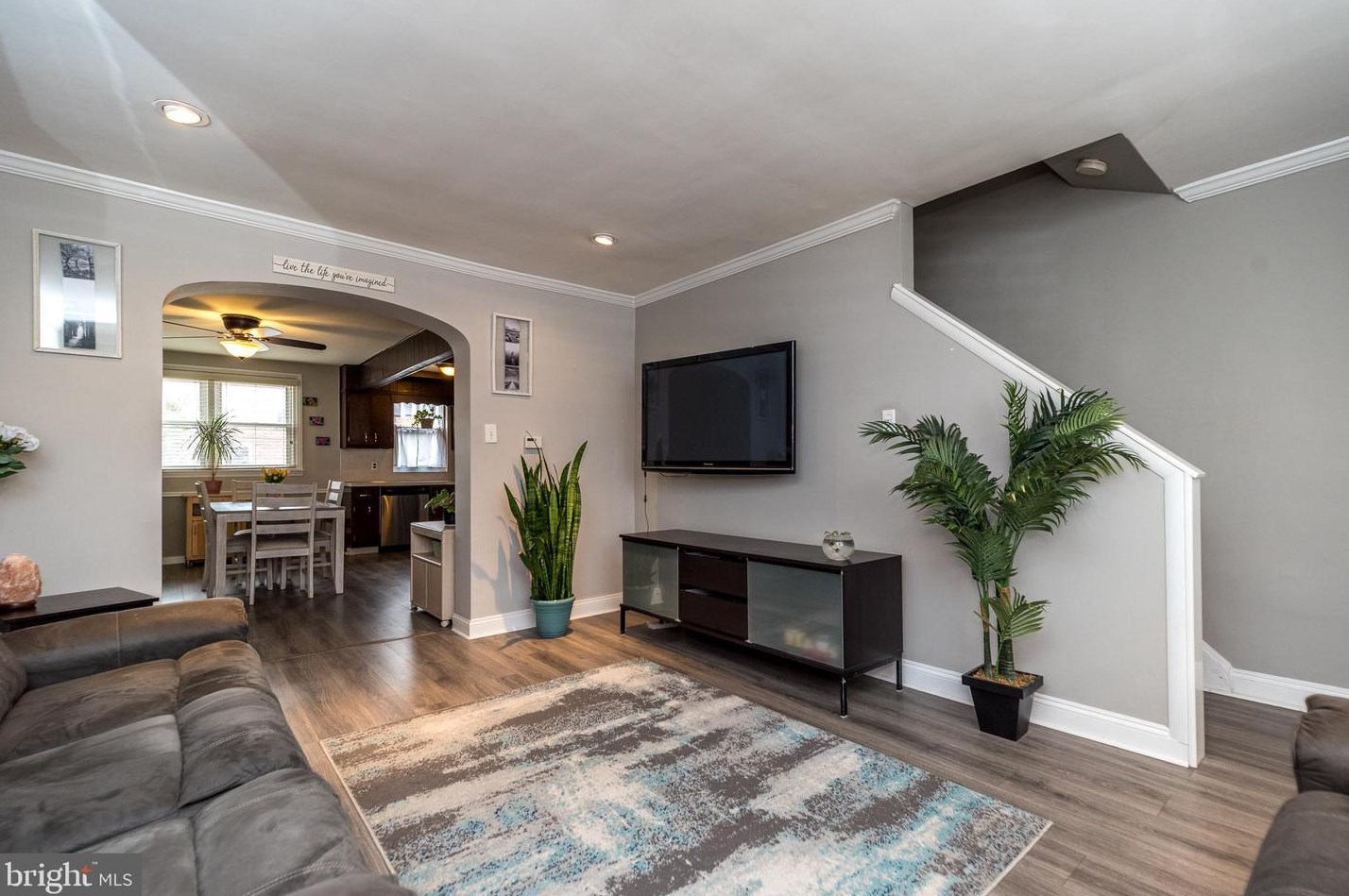 2945 Fanshawe St, Philadelphia, PA 19149-2514