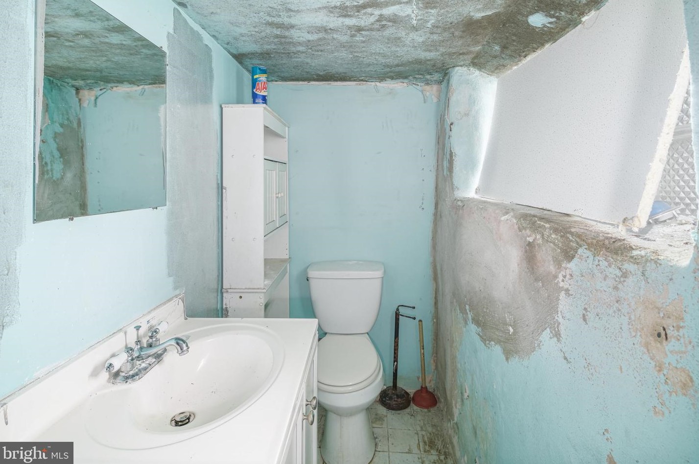 1312 Eleanor St, Philadelphia PA  19141-2601 exterior