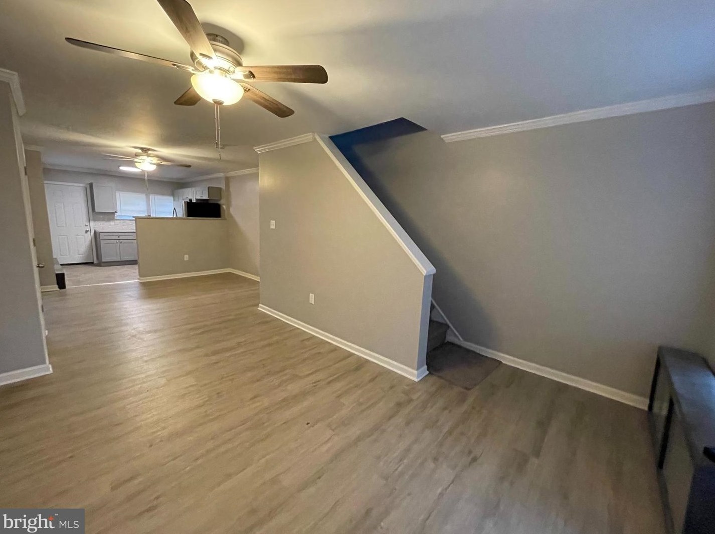 6246 Oakley St, Philadelphia, PA 19111-5626