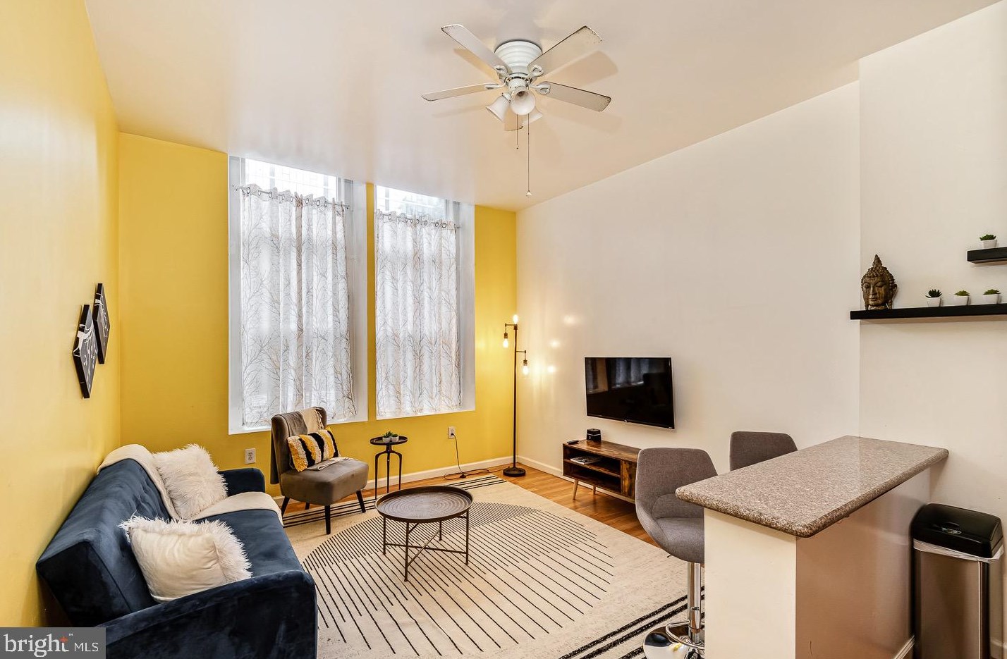 109 S 21st St #2, Philadelphia, PA 19103