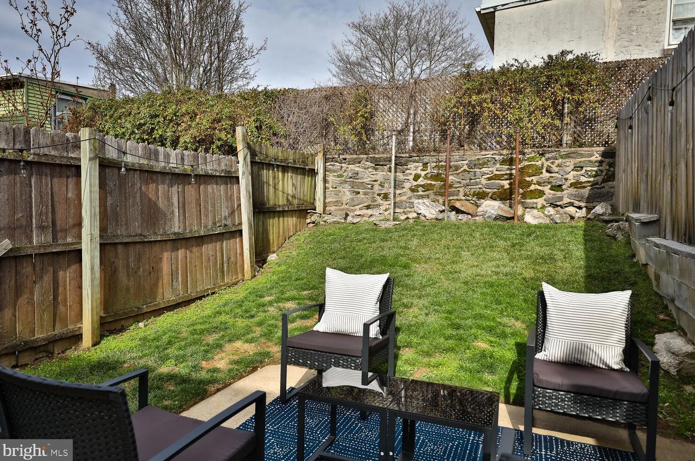 209 Ripka St, Philadelphia PA  19127-1103 exterior