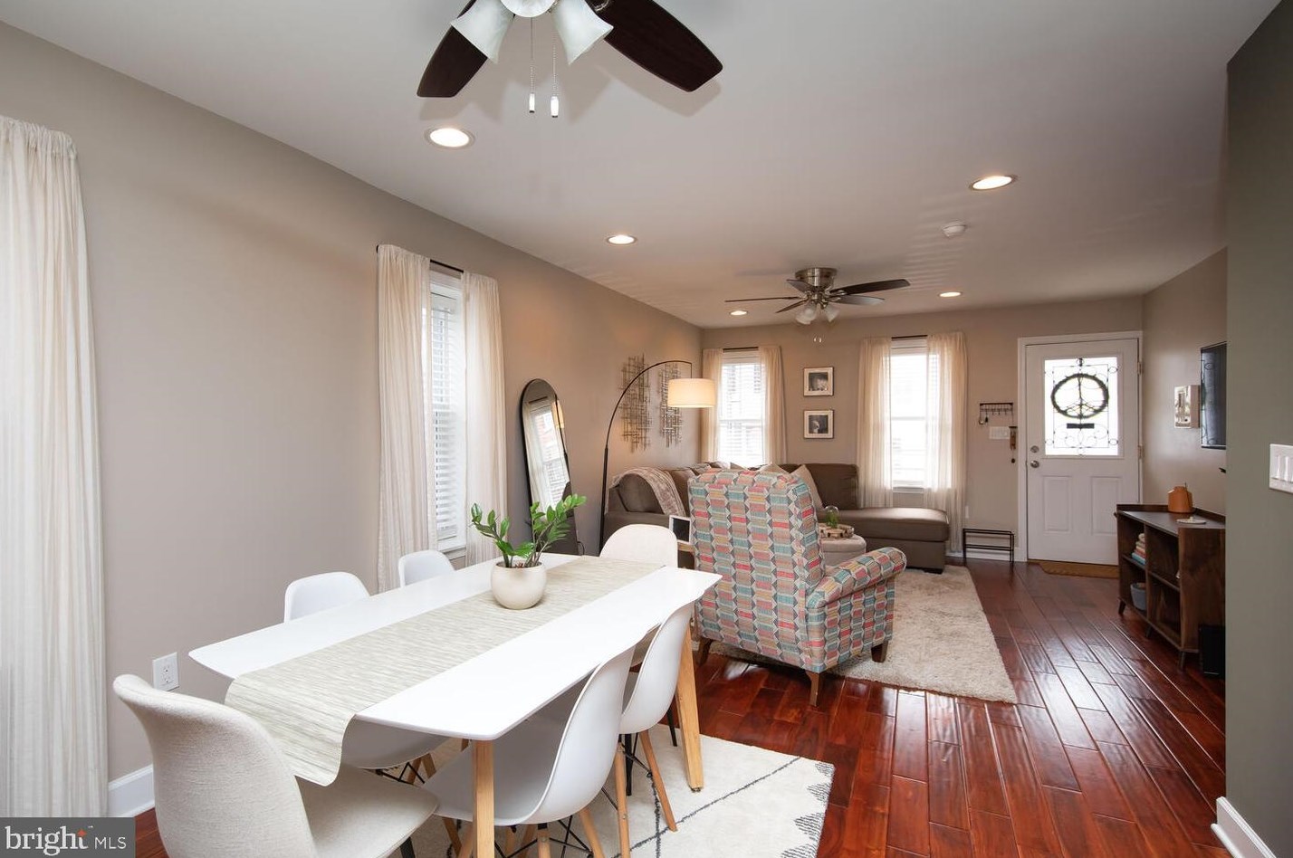 209 Ripka St, Philadelphia PA  19127-1103 exterior