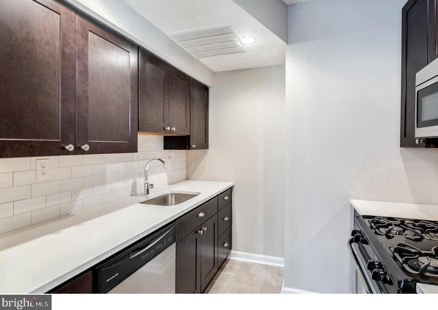 2062 Lombard St #1, Philadelphia, PA 19146