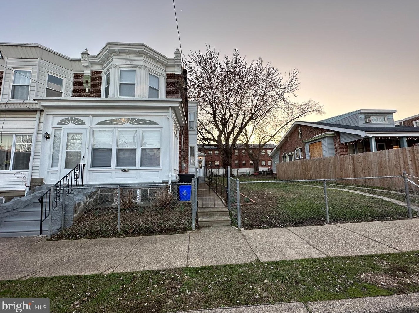 4326 Van Kirk St, Philadelphia, PA 19135-3928