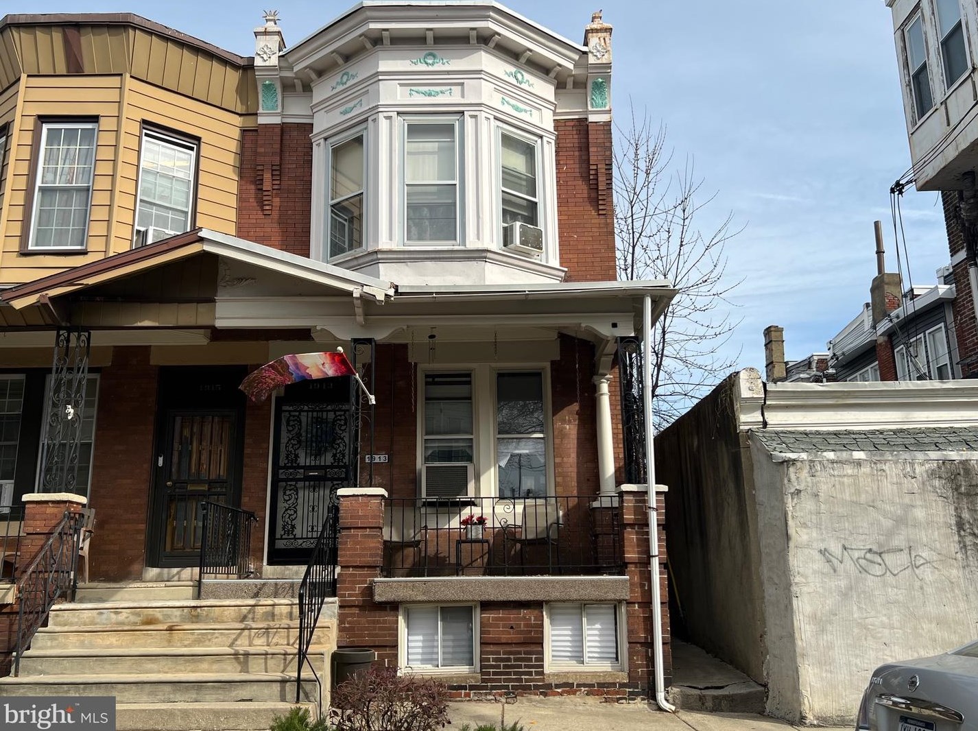 1913 Pacific St, Philadelphia, PA 19140-3913