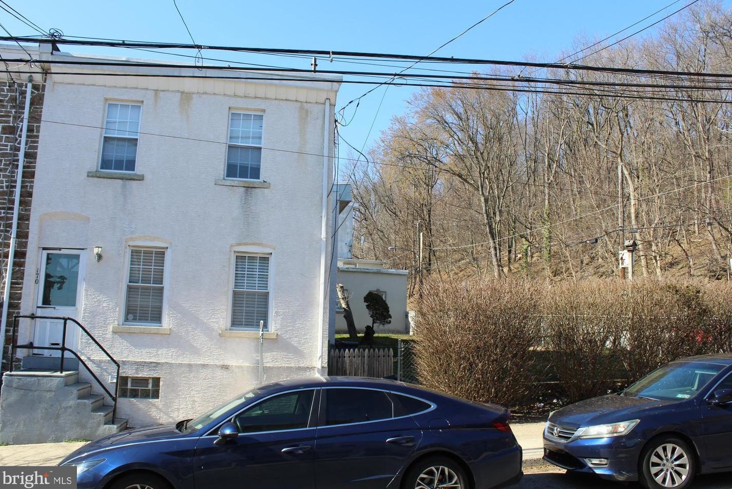 170 Fountain St, Philadelphia, PA 19127