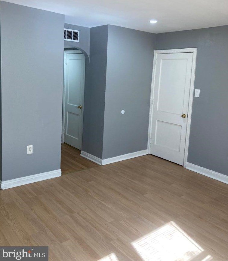 571 E Tabor Rd #2dn Floor, Philadelphia, PA 19120