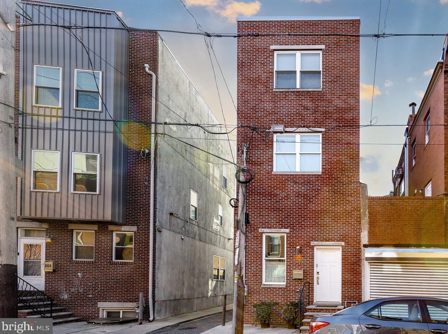 934 Ellsworth St, Philadelphia, PA 19147-0046