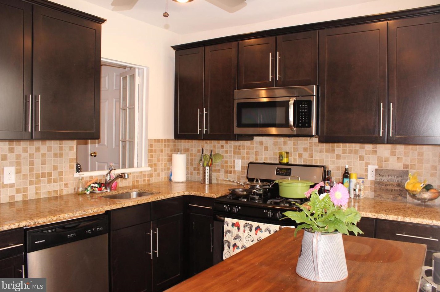 4303 Terrace St, Philadelphia PA  19128-4934 exterior
