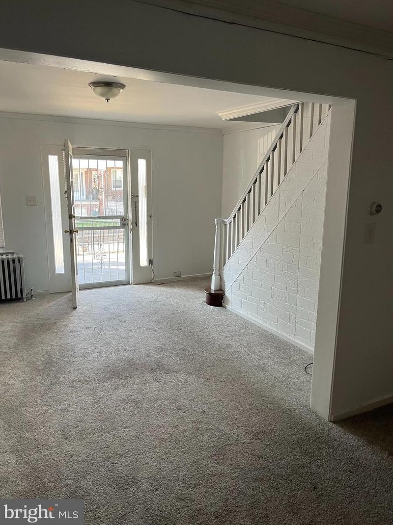5933 Agusta St, Philadelphia, PA 19149