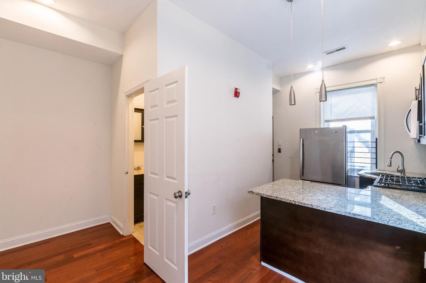 1633 W Girard Ave #unit 2r, Philadelphia, PA 19130