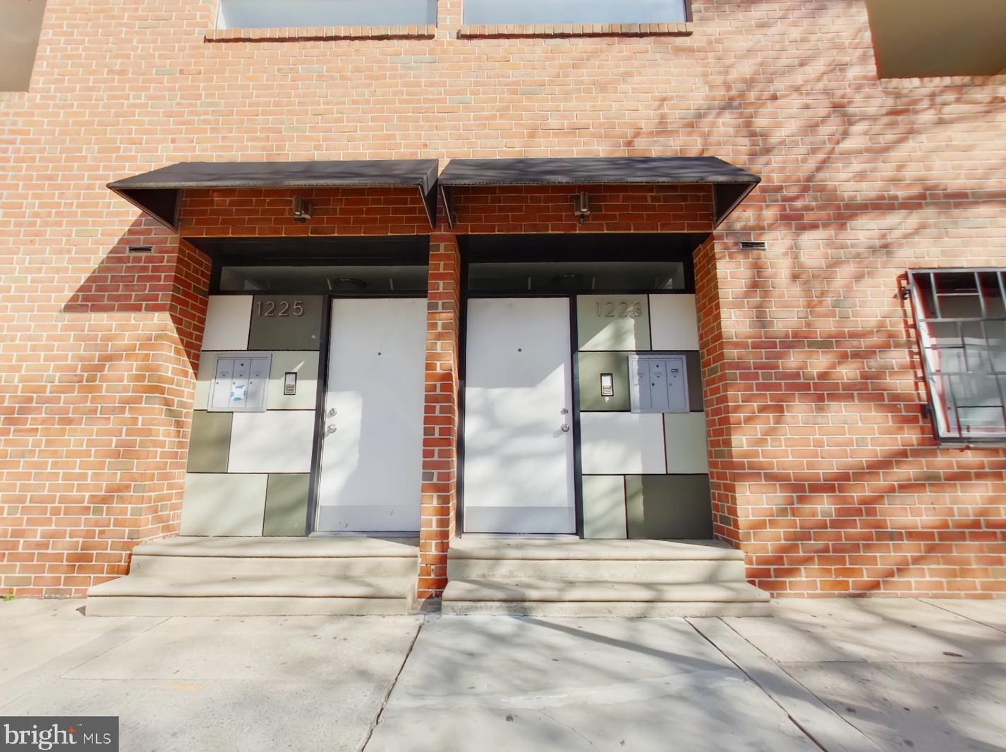 1225 South St #a, Philadelphia, PA 19147