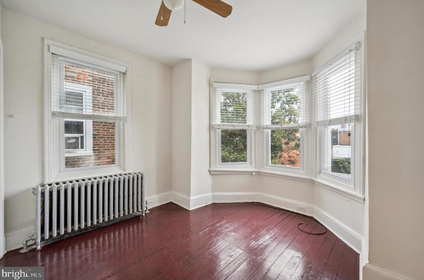 885 N 27th St #2, Philadelphia, PA 19130