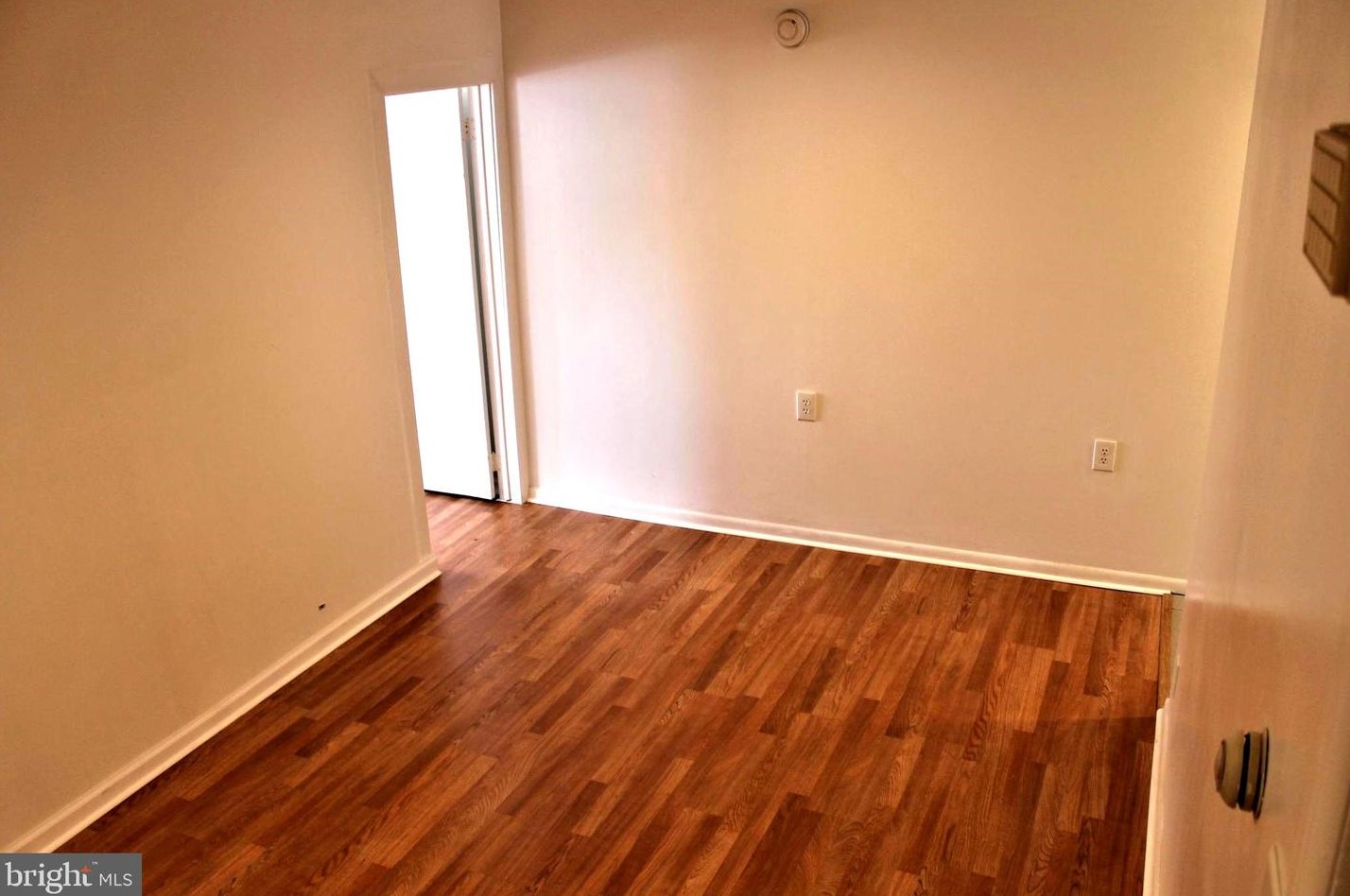 2210 S 16th St #3, Philadelphia, PA 19145