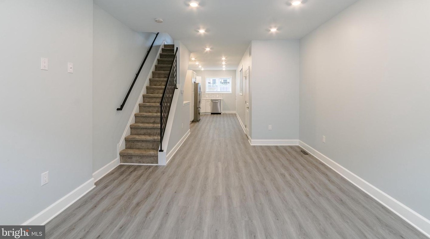 1017 Emily St, Philadelphia, PA 19148